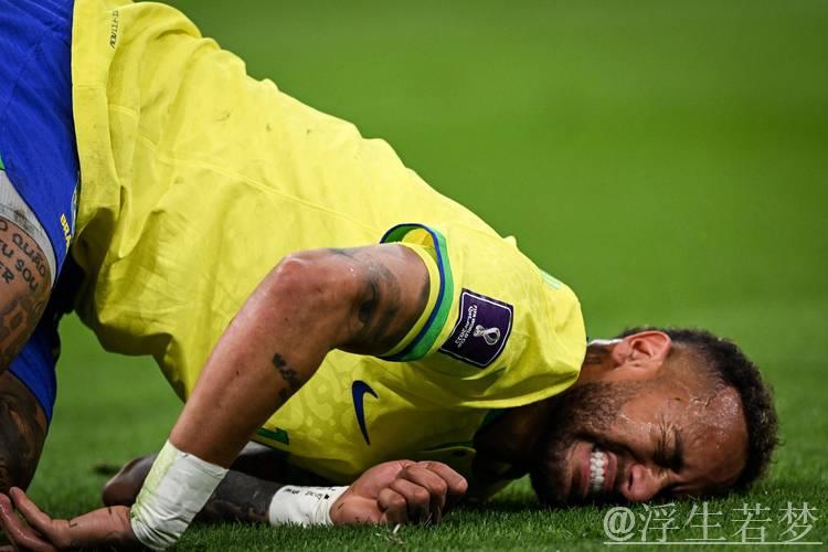 内马尔重返赛场4273天后大放异彩：2万观众见证沙特被戏耍，45分钟7次过人全场最佳