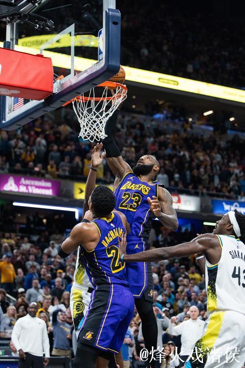 康宁汉姆20+10詹姆斯空砍三双 活塞险胜湖人