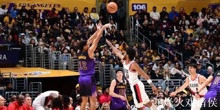 詹姆斯砍下38分克里斯蒂贡献28分 湖人击败开拓者 詹姆斯砍下38分克里斯蒂贡献28分 湖人击败开拓者